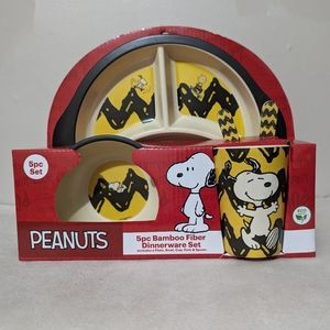 Peanuts Snoopy 5-piece Bamboo Dinnerware Set! New!